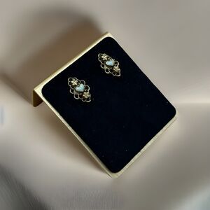 Small Vintage Style Blue Heart Stud Earrings Gold Tone Filigree Love Valentine